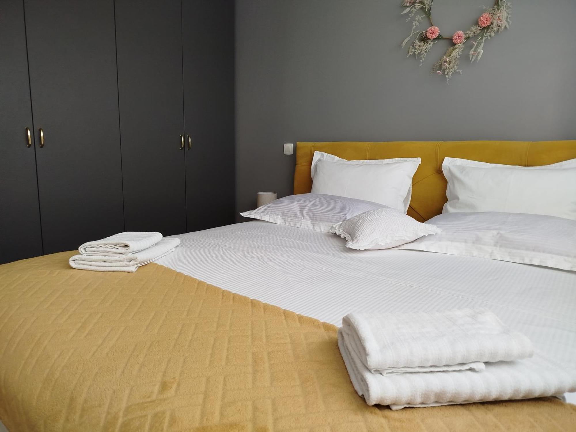 Apartment Lelu Luxury With Sea Views Near Centre And Bacvice Split